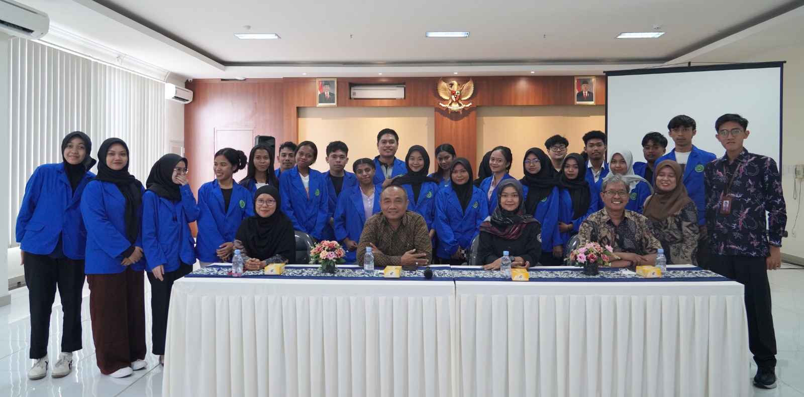 Kunjungan Lapangan dalam rangka Kuliah Praktek K3 Mahasiswa Akademi Analis Kesehatan Manggala Yogyakarta di BB Labkesmas Yogyakarta